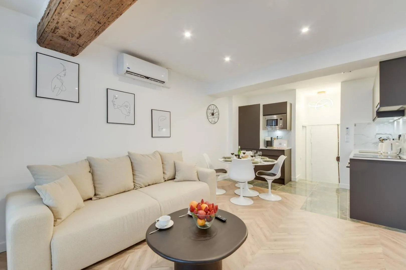 225 Suite Fashion - Superbe Appartement A Paris contacts