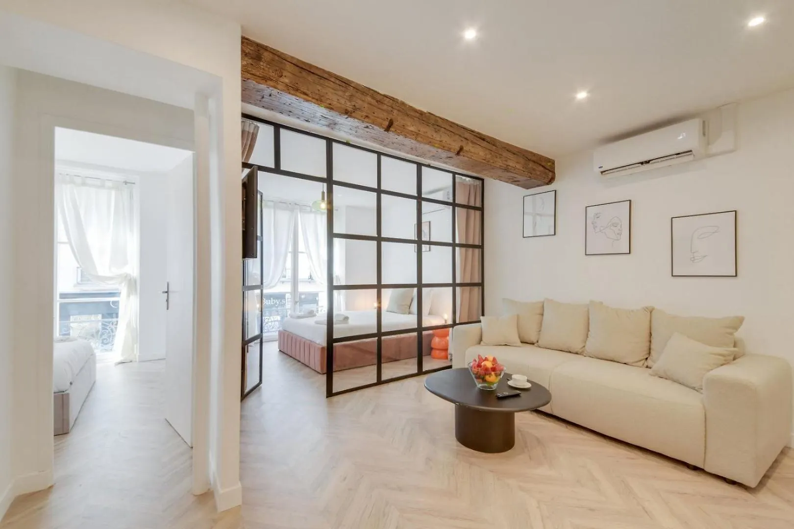 225 Suite Fashion - Superbe Appartement A Paris 0*,  France